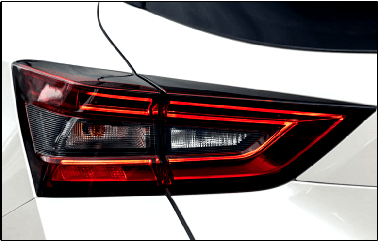 07 Nissan Juke Hybrid Model 2022 Rear Light