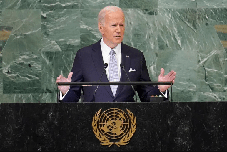 Biden urges the world to help Pakistan "underwater"