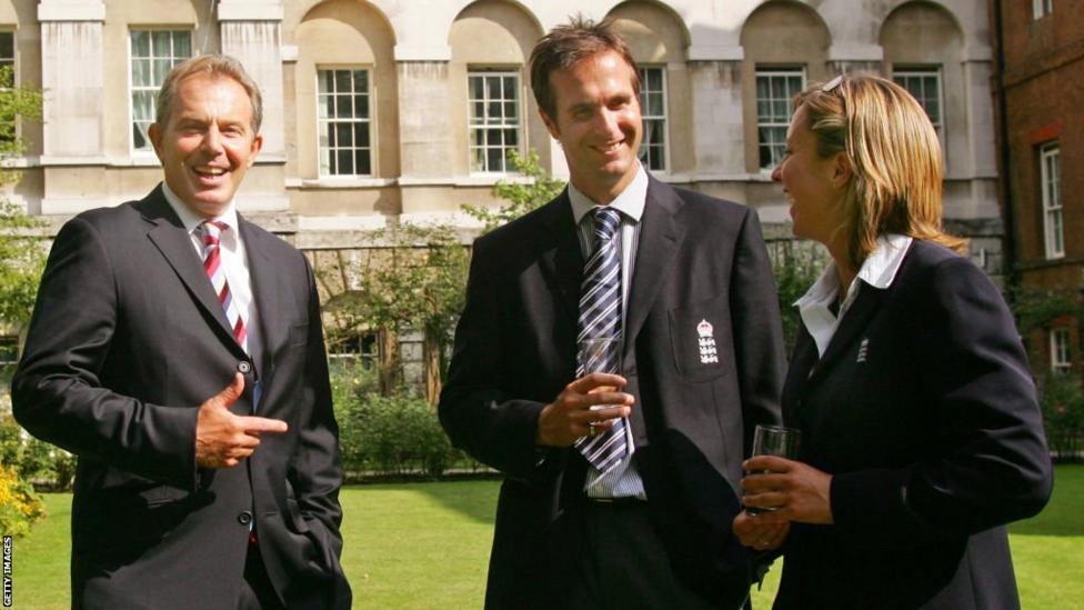 Claire Connor (right) talks with fellow captain Michael Vaughan (center) and then Prime Minister Tony Blair at a Downing Street drinks reception